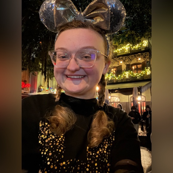 Meet your Posher, Riley - Picture 2 of 2